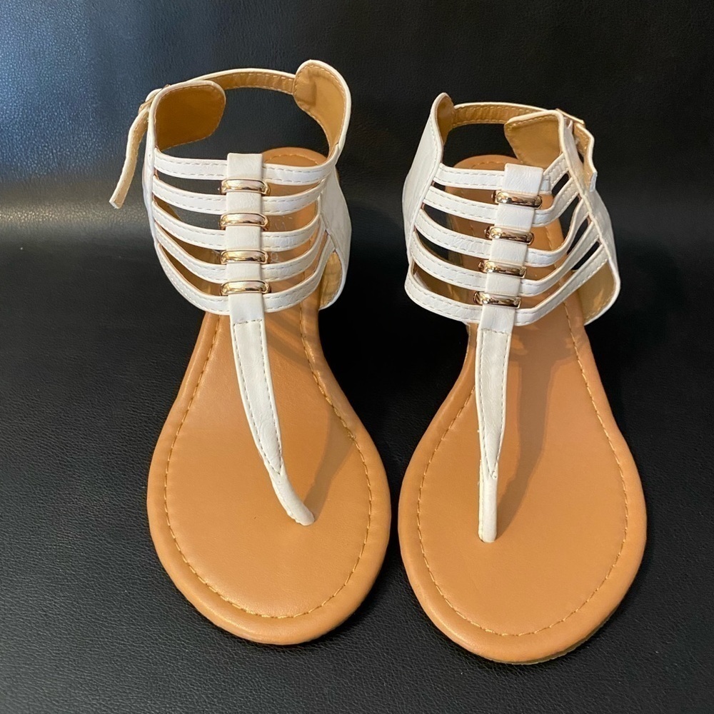 Twisted thong wedge sandals white with gold detailing on the straps size 8.
